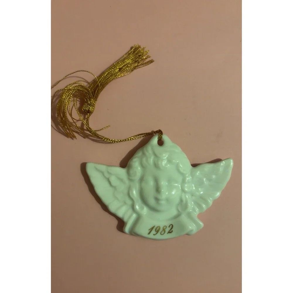 Vintage White Porcelain Cherub Angel Head & Wings 1982 Ornament by Avon Japan